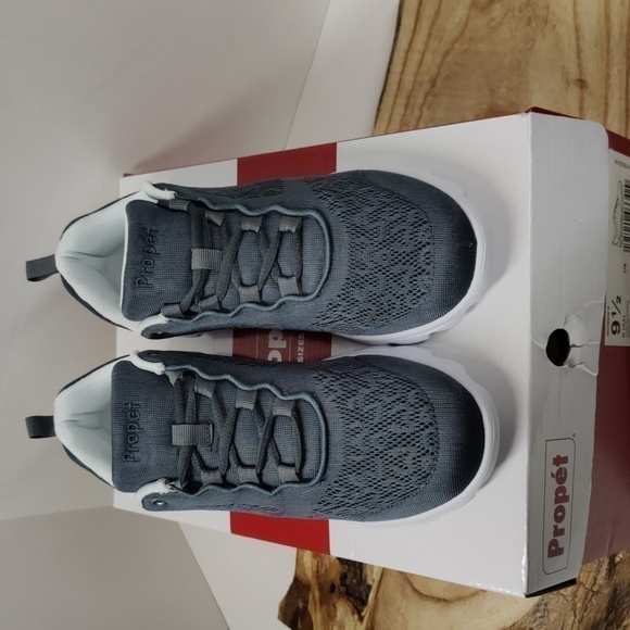 Propet Athletic Shoe, Travel Active Cape Cod Blue, Size 9.5 N (AA) - Picture 1 of 11